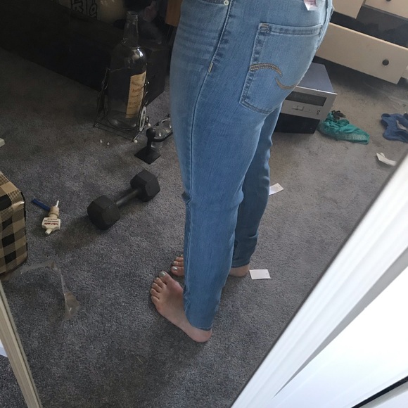 NWT LEVIS JEANS - Picture 7 of 7